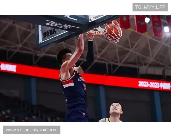 CBA焦泊乔篮下力量训练更强硬：开启全新竞技高度