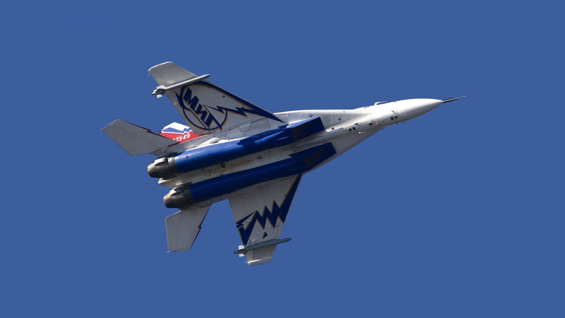 爱游戏官网-七人制橄榄球顶尖球员表现分析，七人制橄榄球全场比赛时间