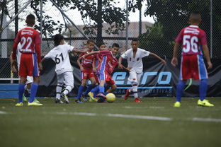 爱游戏体育-中国足球俱乐部推进足球商业资源多样化整合，国内足球俱乐部存在运营亏损的原因